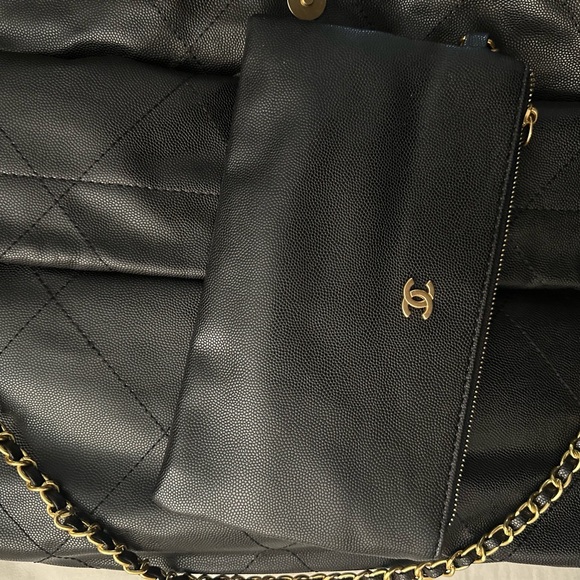 Inspired Cc22 black caviar with gold hardware - Picture 4 of 4